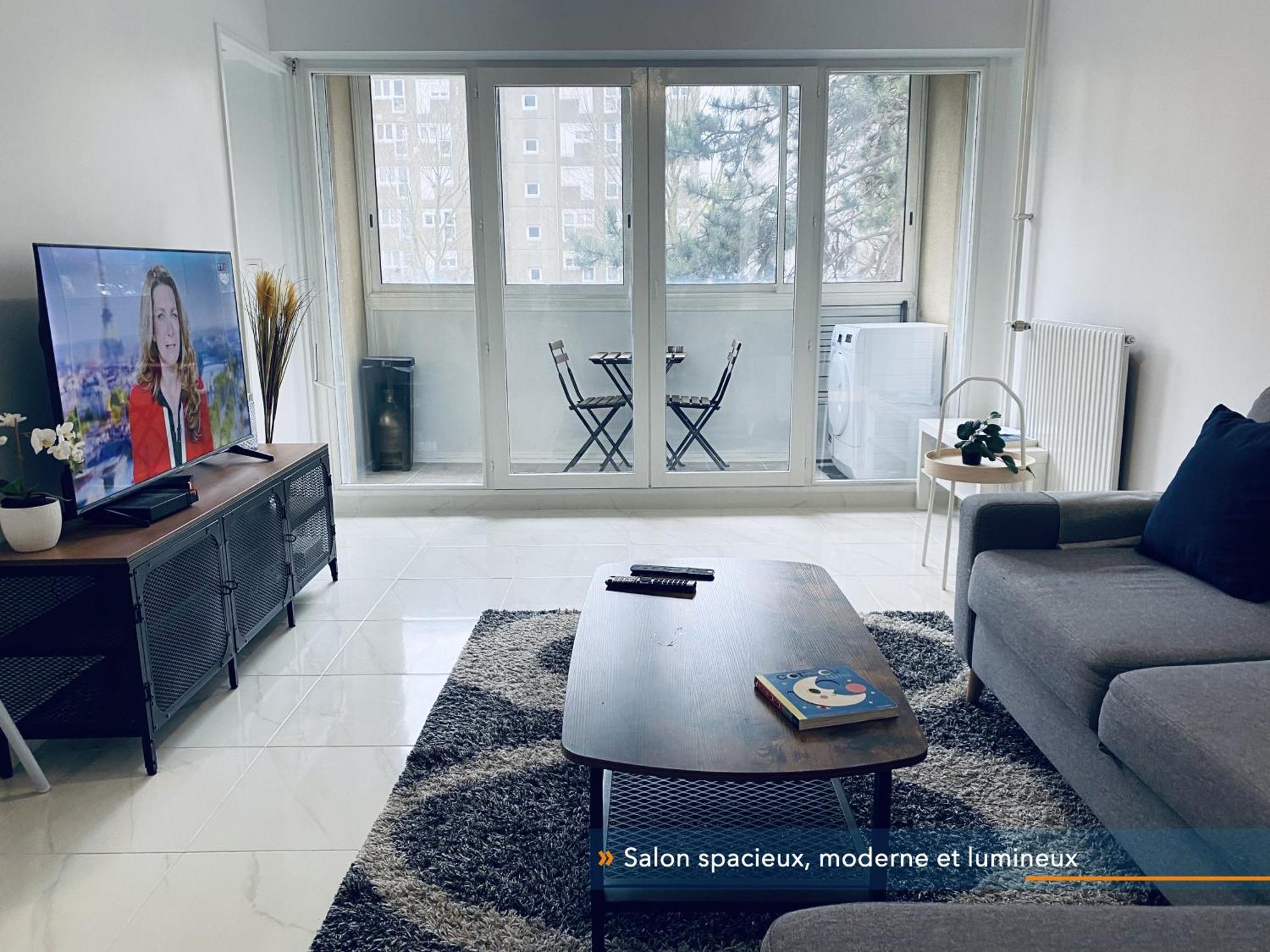 Parisien Neuf, Moderne Avec Grande Salon, 2 Chambres, 4 Lits, Parking Gratuit, 15min De Paris Et 13 Min Aeroport Orly * Vitry-sur-Seine